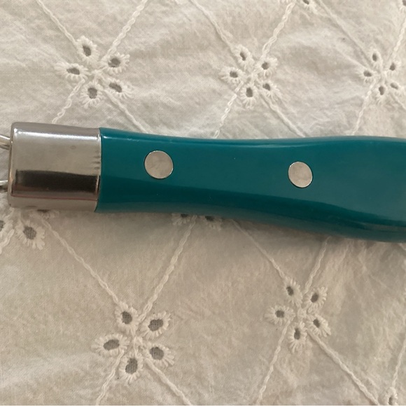 The Pioneer Woman Skimmer with Teal Handle - Picture 2 of 3